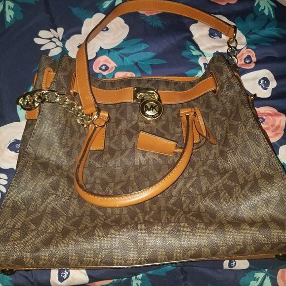 Large MK Hamilton - Picture 1 of 4